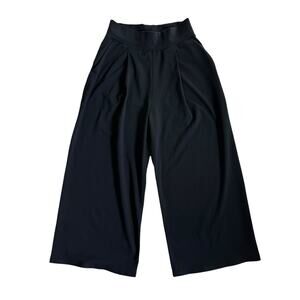 Lululemon‎ Can You Feel The Pleat 21" Crop Pants Size 4 Black Wide Flare